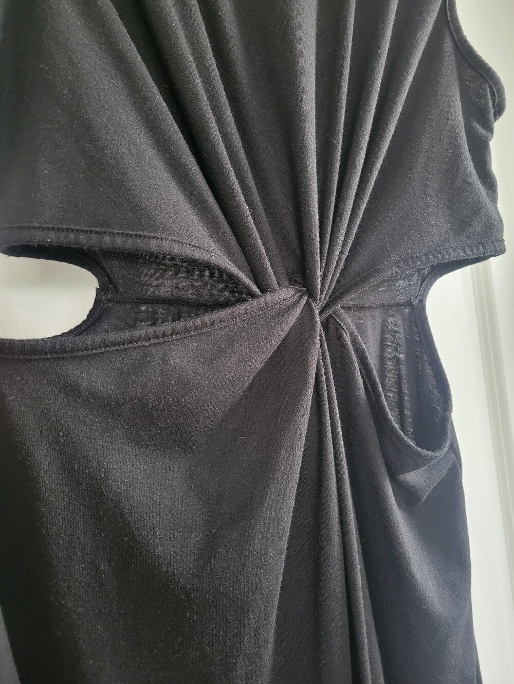 Cupshe Black Twist Cutout Maxi Dress - Picture 3 of 6